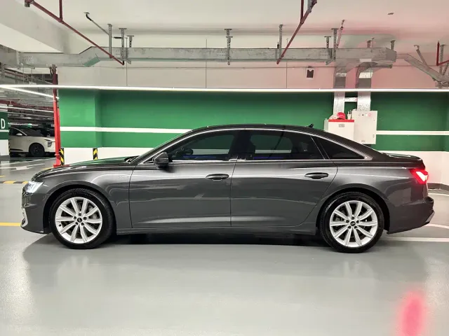 Audi A6L — Фото автомобиля 7
