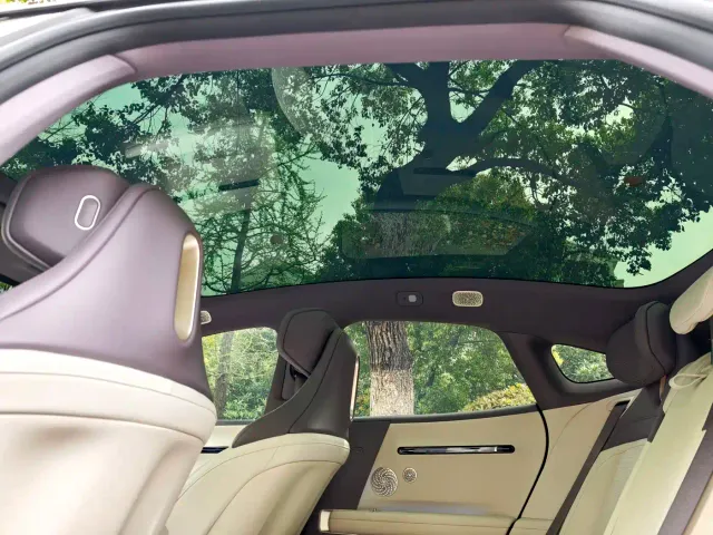 Avatr 06 — Фото автомобиля 7