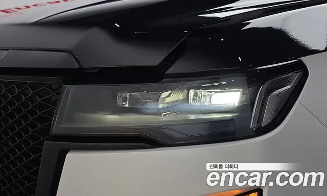 Cadillac Escalade 5th Gen — Фото автомобиля 7