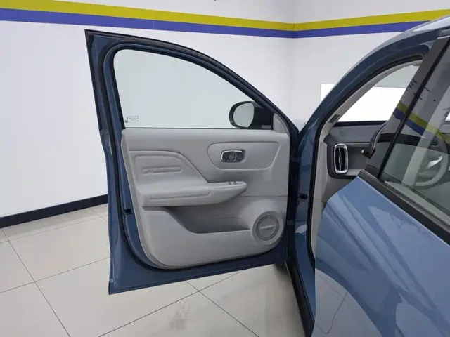 Leapmotor B10 — Фото автомобиля 7