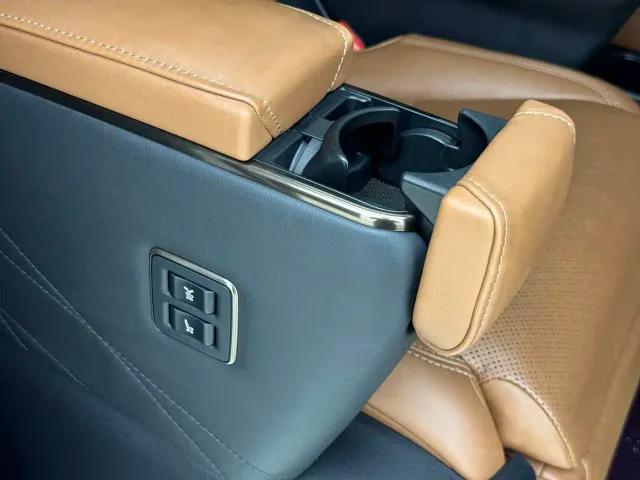 Toyota Vellfire — Фото автомобиля 11
