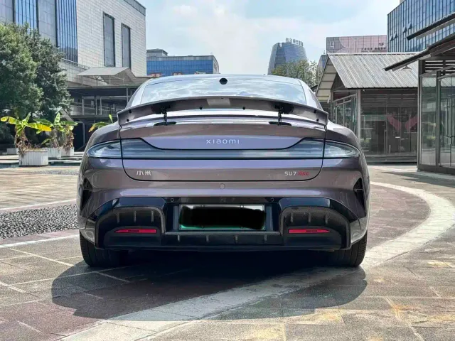 Xiaomi SU7 — Фото автомобиля 17