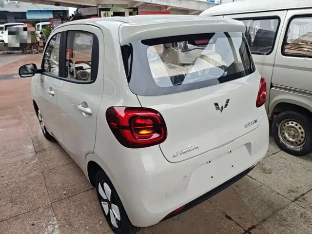 Wuling Hongguang Mini EV — Фото автомобиля 4