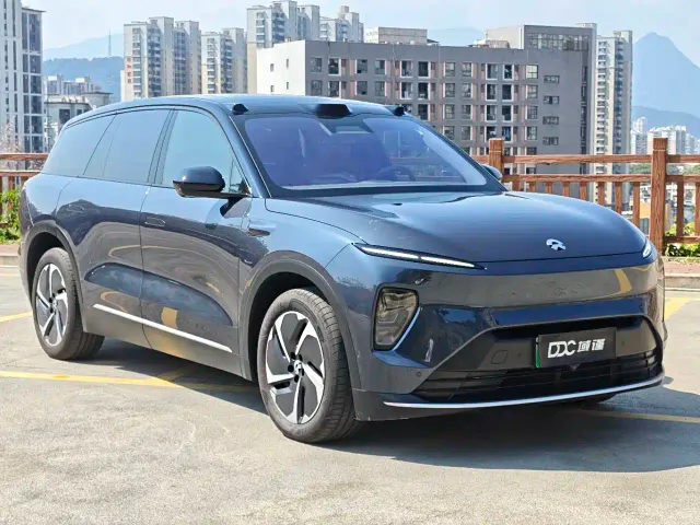Nio ES8 — Фото автомобиля 8