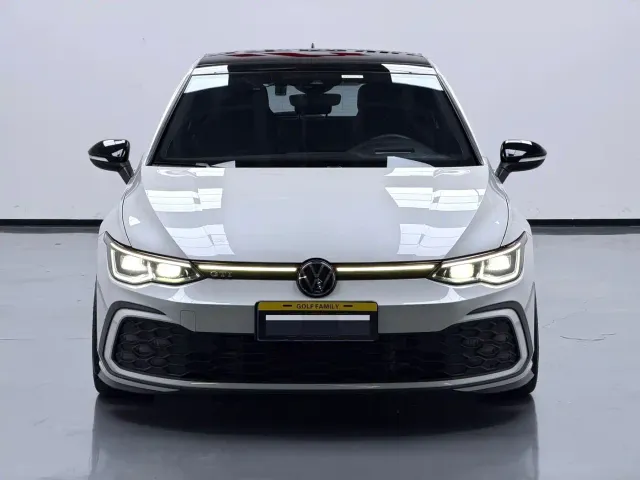 Volkswagen Golf — Фото автомобиля 2