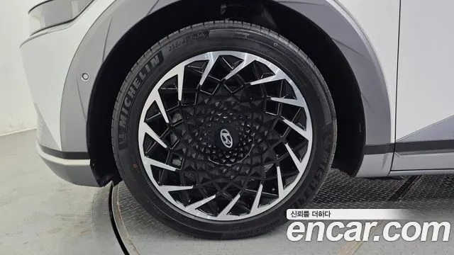 Hyundai Ioniq5 Ioniq5 Long Range AWD — Фото автомобиля 5