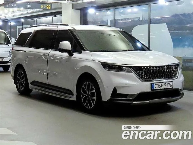 Фотография автомобиля — Kia Carnival 4th Gen