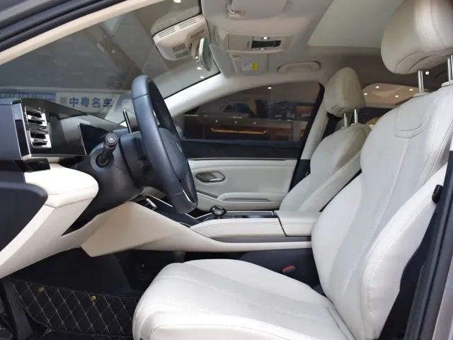 BYD Qin L 2024 DM-i 120KM Leading — Фото автомобиля 5