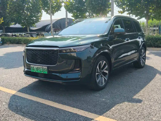Li Auto ONE — Фото автомобиля 3