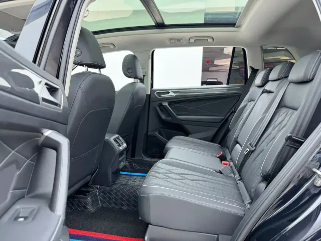 Volkswagen Tiguan L — Фото автомобиля 6
