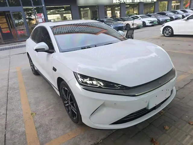 BYD Qin L — Фото автомобиля 3