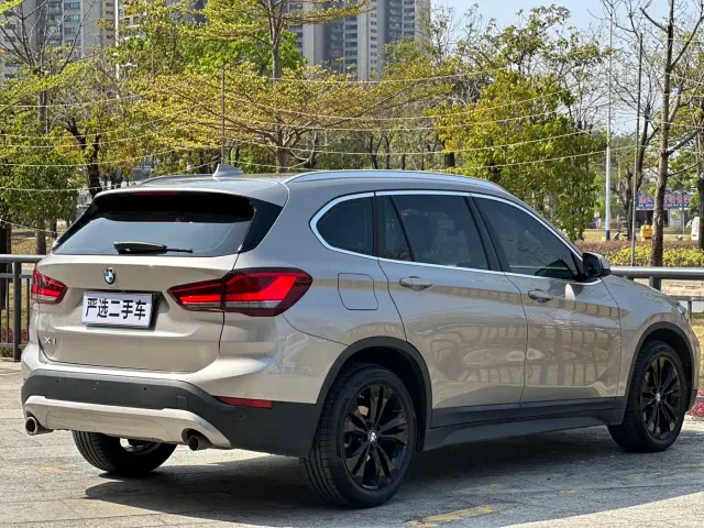 BMW X1 — Фото автомобиля 9