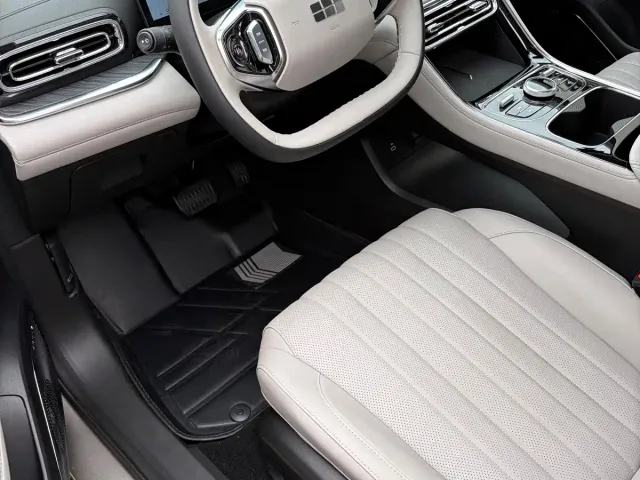 Geely Galaxy Stellar 6 — Фото автомобиля 18