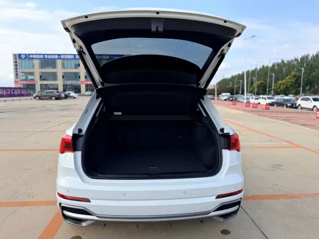 Audi Audi Q3 2022 35 TFSI Fashion Dynamic — Фото автомобиля 9
