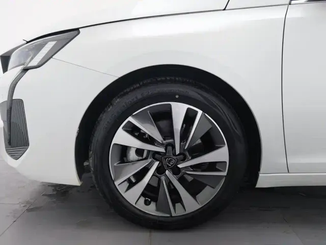 Peugeot 408 — Фото автомобиля 17