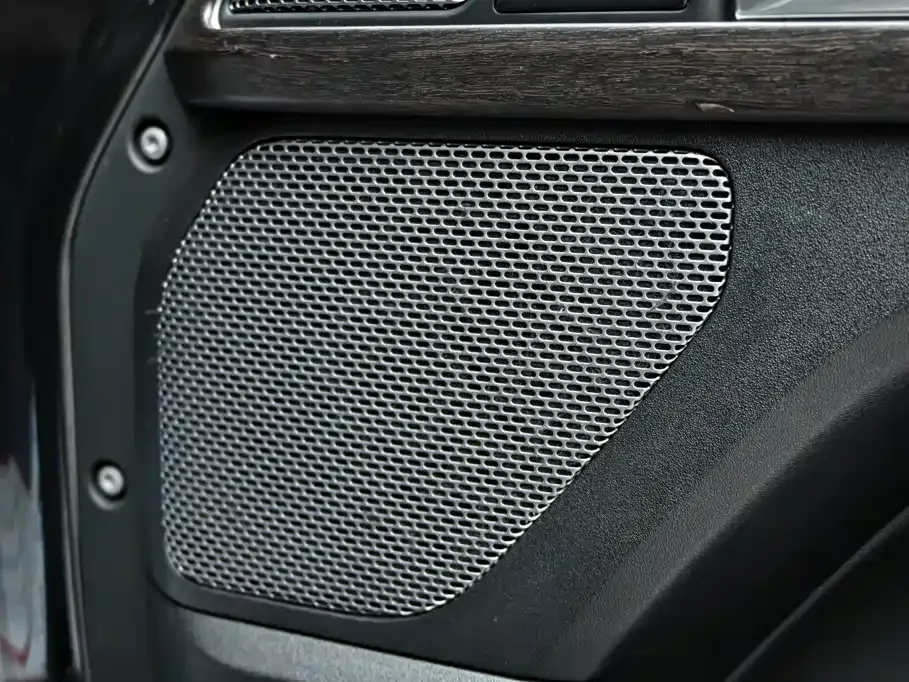 Land Rover Land Rover Defender 2024 110 3.0T P400 X-DYNAMIC HSE — Фото автомобиля 28