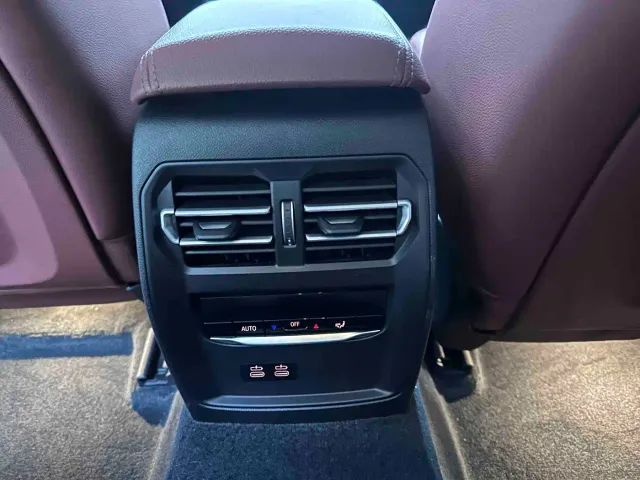 BMW 3 Series — Фото автомобиля 16