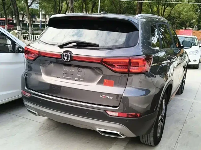 Changan CS75 — Фото автомобиля 6