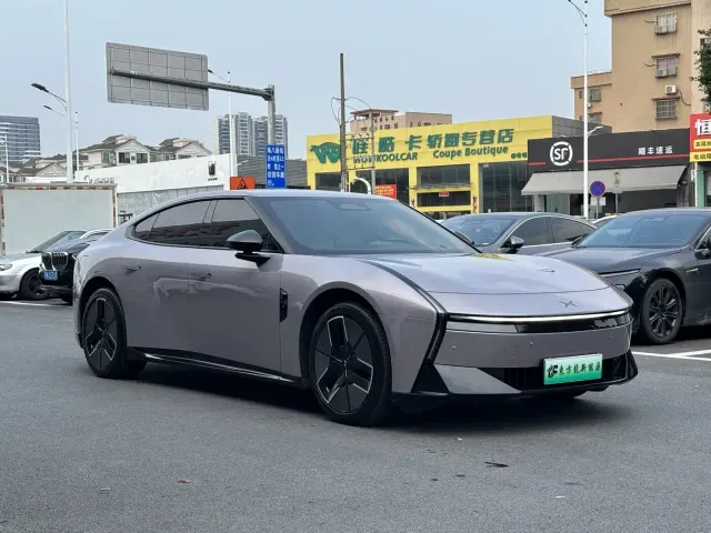 Xpeng P7 — Фото автомобиля 3
