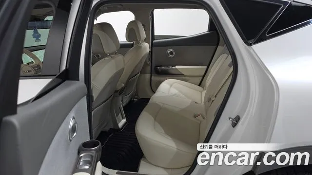 Genesis GV60 — Фото автомобиля 12