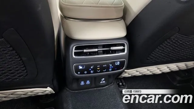 Genesis GV70 3.5T Бензин AWD — Фото автомобиля 19