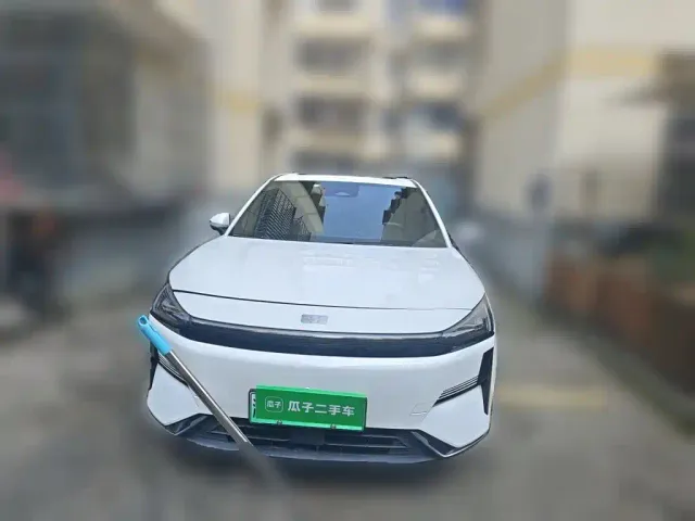 Geely Galaxy L6 — Фото автомобиля 2