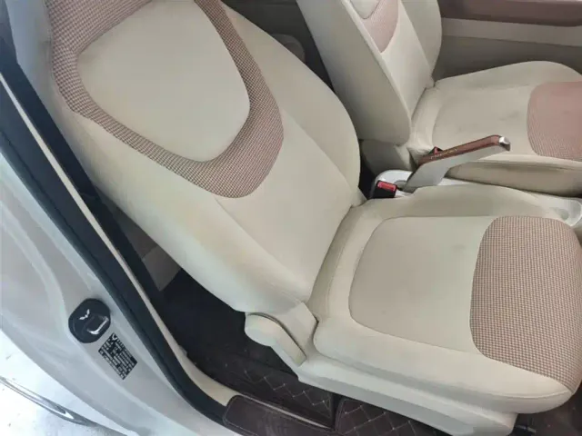 Wuling Hongguang Mini EV — Фото автомобиля 24