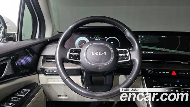 Kia Carnival Generation 4 — Фото автомобиля 13