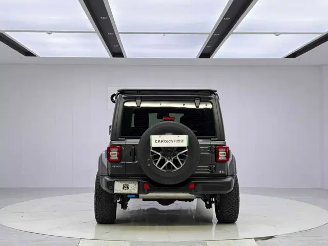 Jeep Wrangler 4xe — Фото автомобиля 4