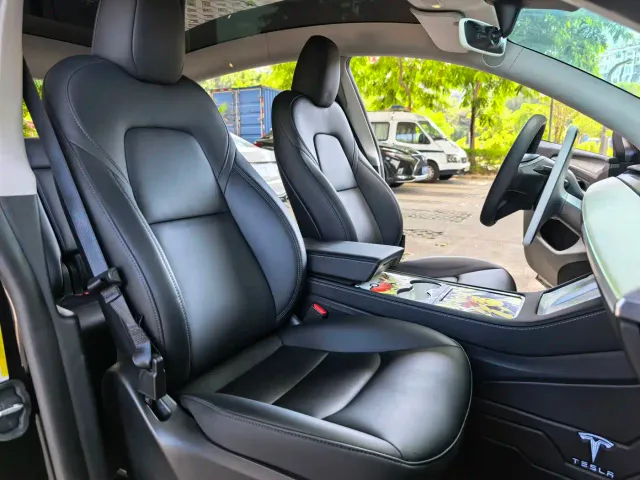 Tesla Model Y — Фото автомобиля 7