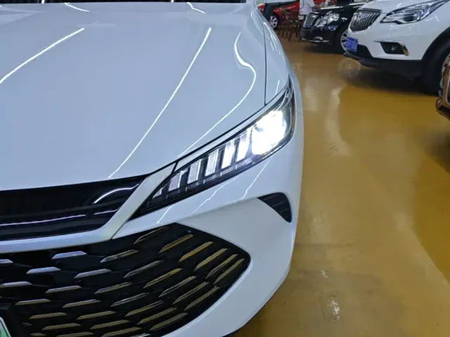 BYD Qin PLUS — Фото автомобиля 23