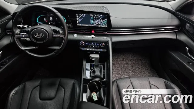 Hyundai Avante CN7 — Фото автомобиля 10