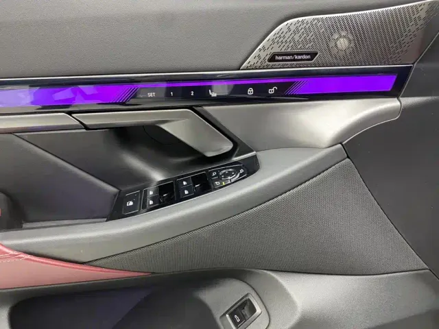 BMW 5 Series — Фото автомобиля 24