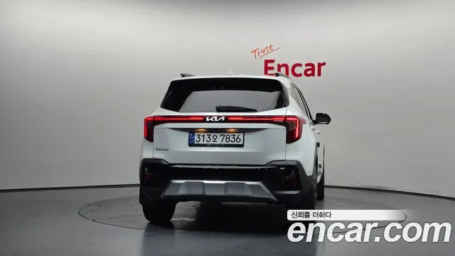 Kia Seltos Бензин 1.6 турбо 2WD — Фото автомобиля 4
