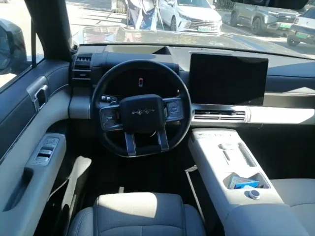 BYD FangChengBao Titanium 7 — Фото автомобиля 14