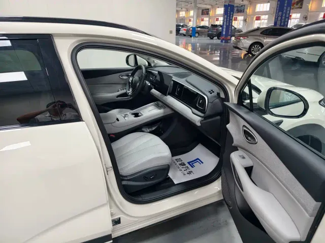 BYD Sealion 05 EV — Фото автомобиля 17