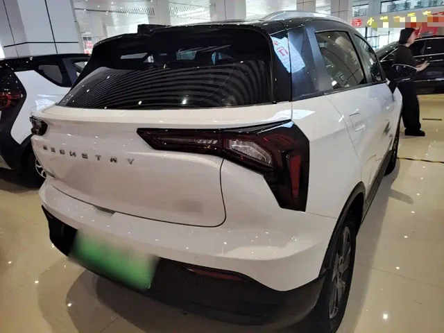 Geely Geometry E Firefly — Фото автомобиля 6