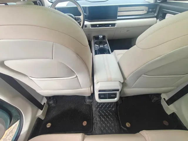 Geely ICON — Фото автомобиля 8