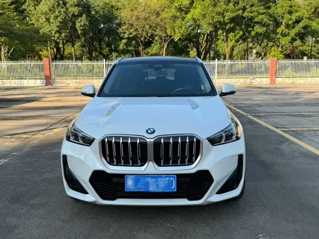 BMW X1 — Фото автомобиля 2