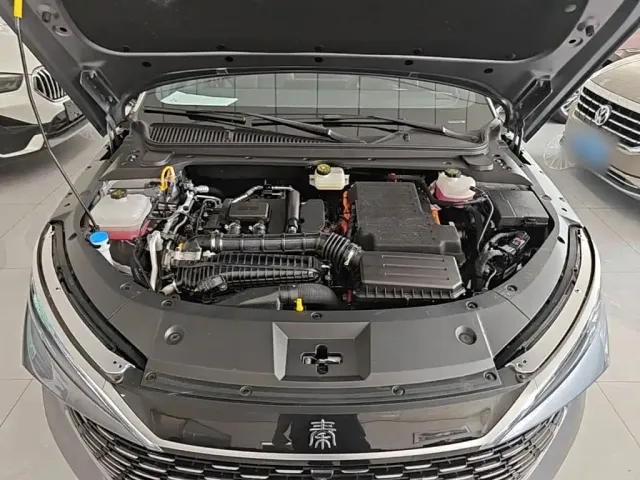 BYD Qin L — Фото автомобиля 19