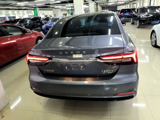 Roewe i6 MAX EV — Фото автомобиля 5