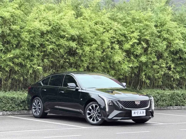 Cadillac CT5 — Фото автомобиля 3