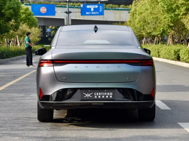 Xpeng P5 — Фото автомобиля 5