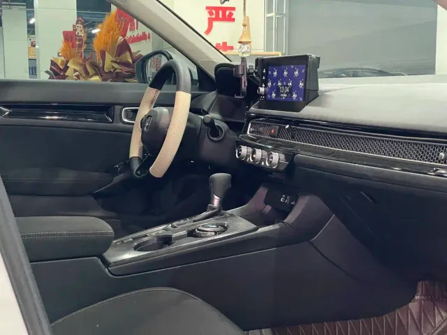 Honda Civic — Фото автомобиля 6