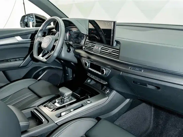 Audi Q5L — Фото автомобиля 17
