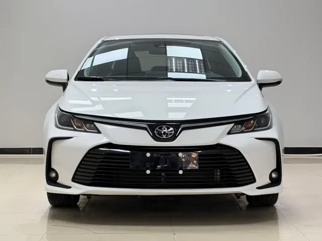 Toyota Corolla — Фото автомобиля 2