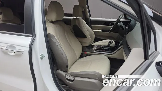Kia Carnival 4th Gen — Фото автомобиля 18