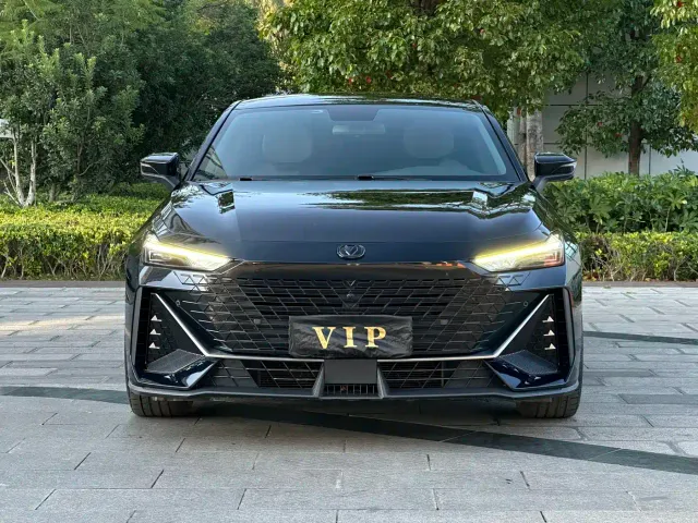 Changan UNI-V — Фото автомобиля 2