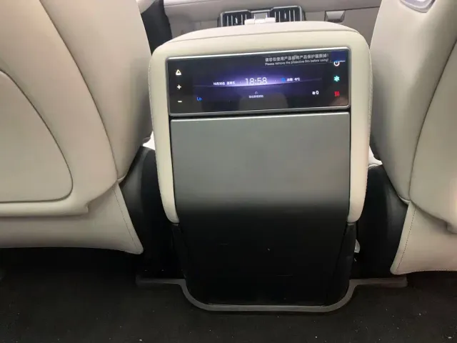 BYD FangChengBao Leopard 8 — Фото автомобиля 14