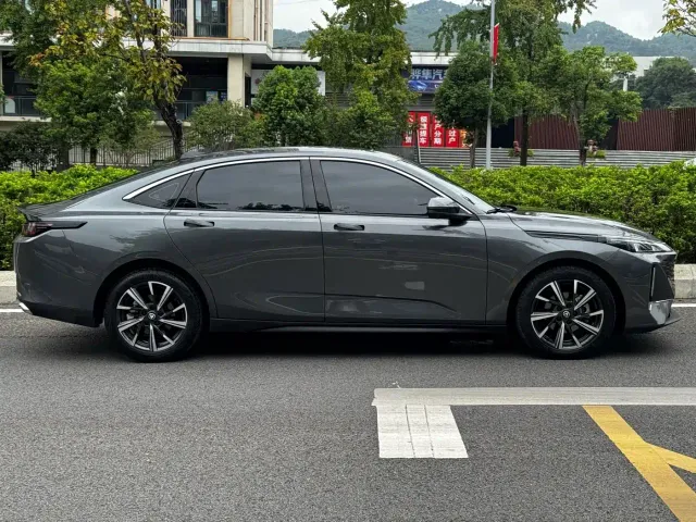 Changan Lamore — Фото автомобиля 25